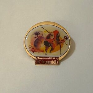 Disney Pixar Incredibles DVD Release Collectible Pin.